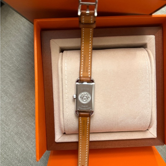 Hermès Brown Leather Strap Watch Nantucket - Picture 2 of 2